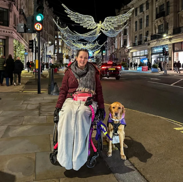 We have spent a lot of time in London over the last few months for conferences, client visits, and hospital appointments, so it was nice to squeeze in an evening to see the Christmas lights and go to the theatre. 🎄

Getting around with a wheelchair and an assistance dog is no easy feat! As usual, the tube lift was out of service, but it gave us the chance to enjoy the sights without crowds during our walk back to the hotel, while I stayed warm in my @bundlebeanltd blanket and cosy. Highly recommended! Swipe to see Fliss’s favourite @theofficialselfridges @disneyuk window…🦮

Have you managed to enjoy any Christmas festivities? We’d love to hear about them in the comments! ⬇️